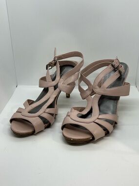 Sexy Pink High Heeled Sandals By Cloudwalkers. Size 13W With A 3.75 Inch Heel.